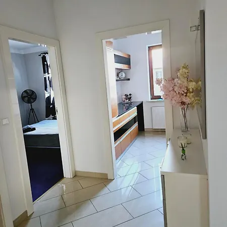 5 Pietro Apartamentowca W Sercu Poznania Exterior photo